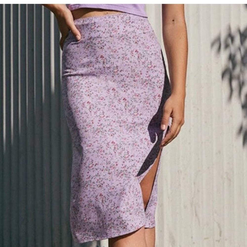 BRANDY MELVILLE SKIRT